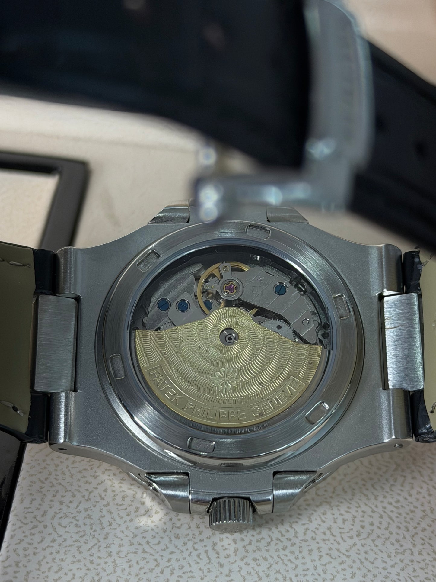 Nautilus Moonphase Negro Correa Cuero